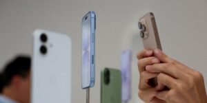 Apple earnings beat estimates